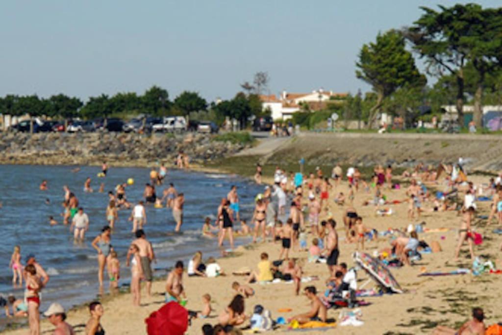 Le Clos Des Flots - La Plage La Flotte Bagian luar foto