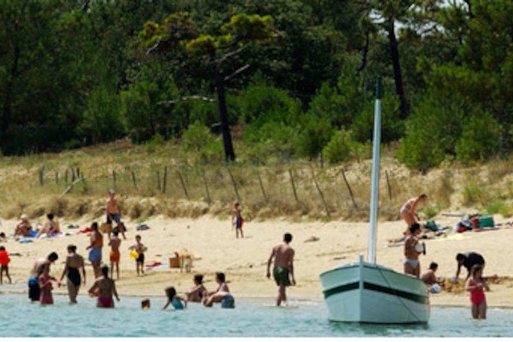 Le Clos Des Flots - La Plage La Flotte Bagian luar foto